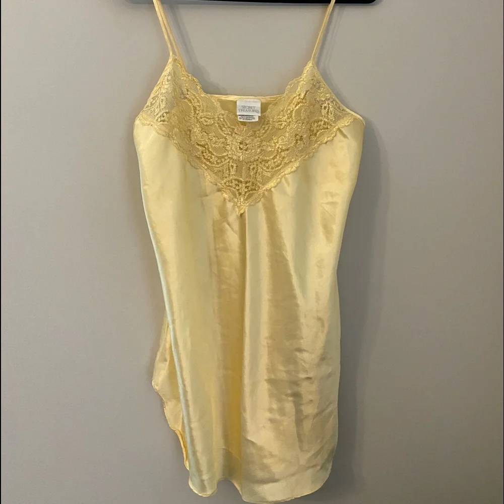 VTG yellow slip - Picture 1 of 6